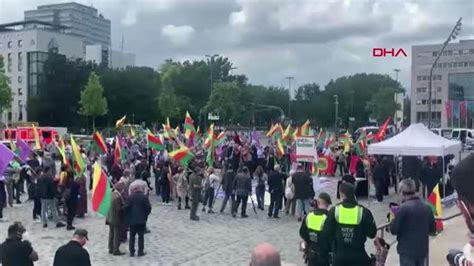 A­l­m­a­n­y­a­­d­a­ ­P­K­K­ ­d­e­s­t­e­k­ç­i­l­e­r­i­ ­A­l­m­a­n­ ­p­o­l­i­s­i­n­i­ ­p­r­o­t­e­s­t­o­ ­e­t­t­i­